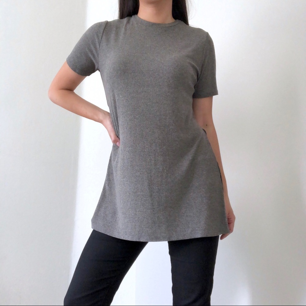 Needlework Split Sides Long T-shirt Gray